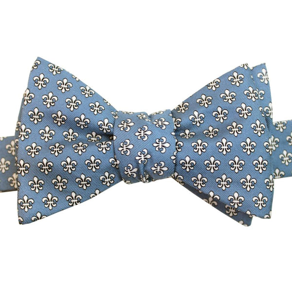 NOLA Navy Fleur de Lis Bow Tie | NOLA Couture
